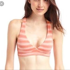 Gap body breathe “live in pretty” plunge bralette
